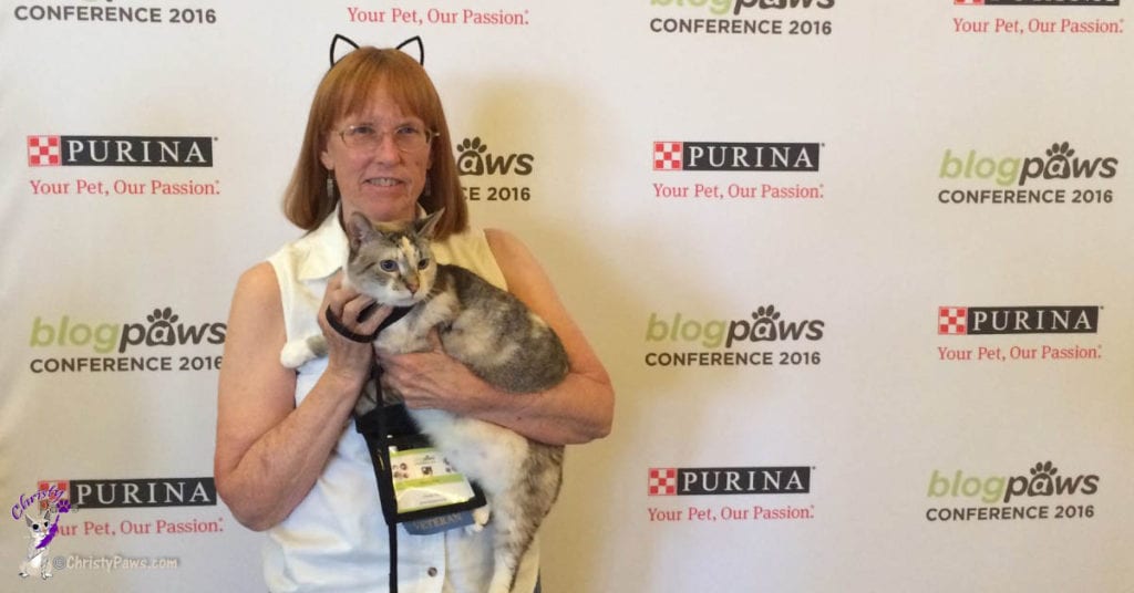 Ava and Christy Paws at BlogPaws pet blogging conference in Phoenix 2016 - women traveling alone