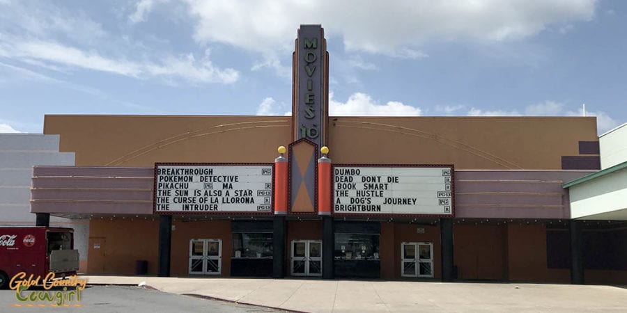 Cinemark 10 movie theater exterior