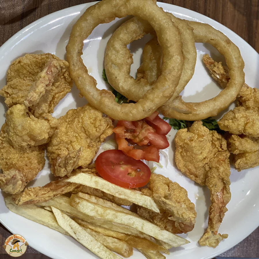 fried shrimp at Arturo's, one of the best places to eat in Nuevo Progreso